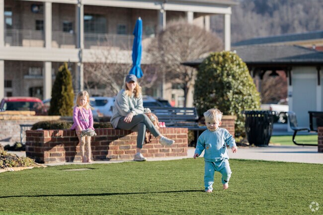 Cambridge Square has a small park in the center where families can gather to enjoy the outdoors in Ooltewah Center.