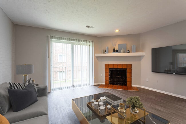 Dover Heights, Cincinnati, OH 45205 - photo 7