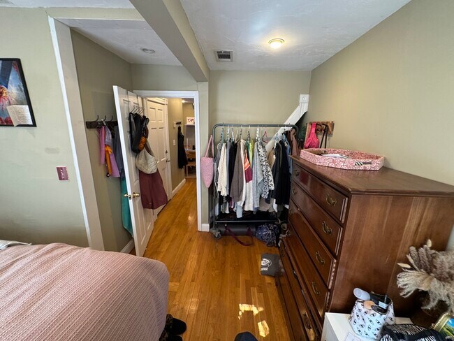 735 Somerville Ave unit 3, Somerville, MA 02143 - photo 4