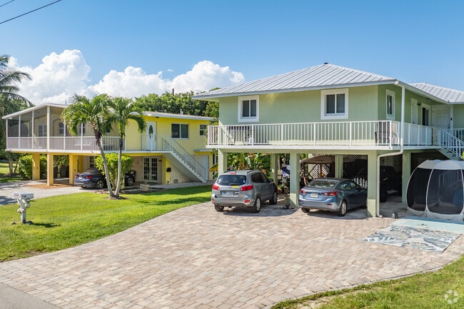 Beautiful raised homes in the Gulfstream Shores in North Key Largo, FL are ready for the taking.