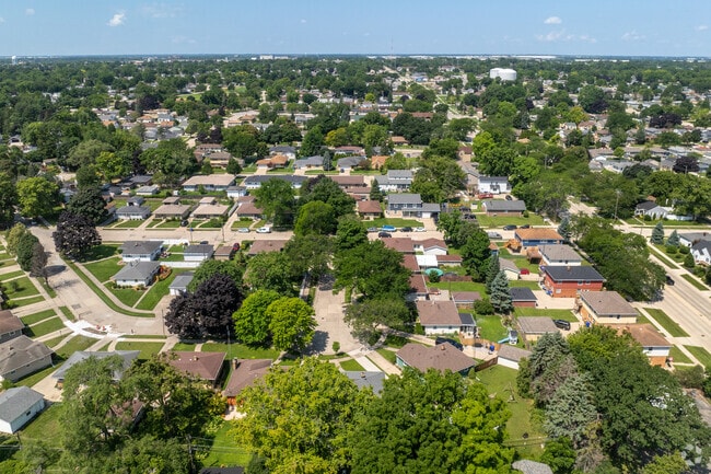 Forest Park offers a wide variety of home styles and is located 3 miles from Lake Michigan.