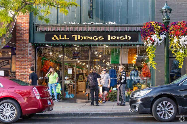 Downtown Coeur d'Alene, just a short walk or drive away, offers an array of shops, restaurants.