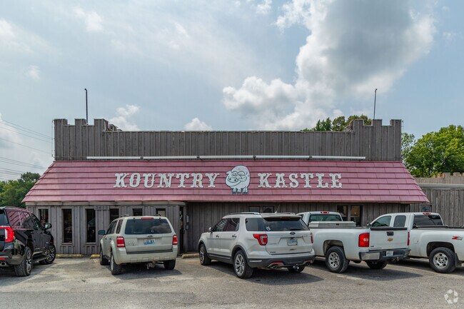 Kountry Kastle is known for their barbecue and ribs in Dolly McNutt Court.