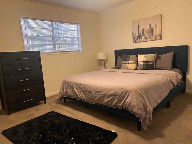 4701 Flat Shoals Rd, Union City, GA 30291 - photo 7