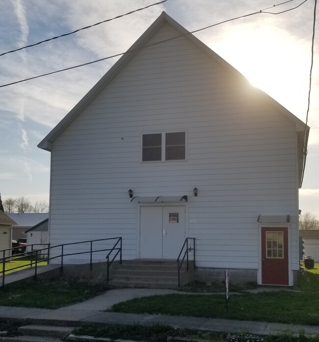 109 5th Ave Unit 1, Sherrard, IL 61281