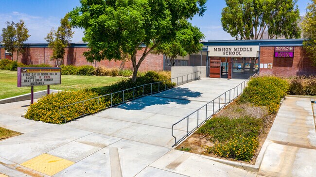 Entrance view at Mission Middle.