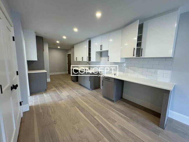 421 Market St unit 202B, Boston, MA 02135 - photo 2