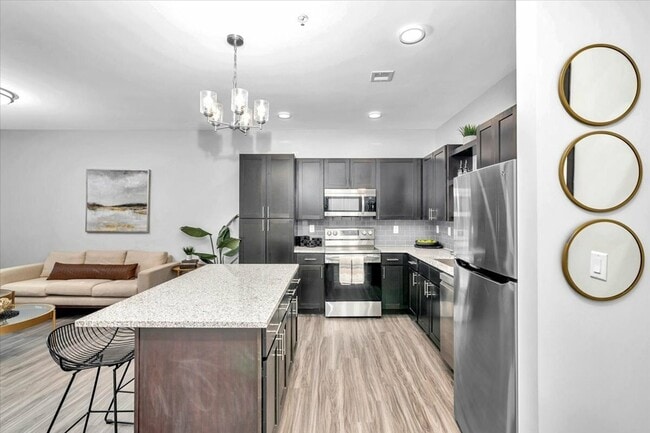 Premier Living at Sixty16 Apartments Shawnee, KS