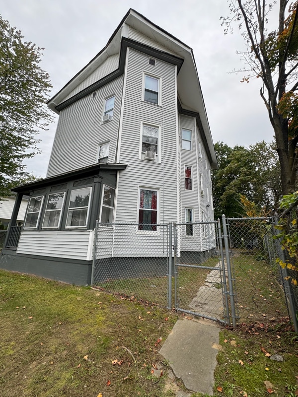 149-151 Quincy St Unit 3, Springfield, MA 01109