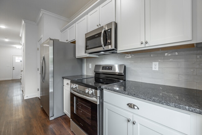 5559 Stream Ln, Chattanooga, TN 37415 - photo 7