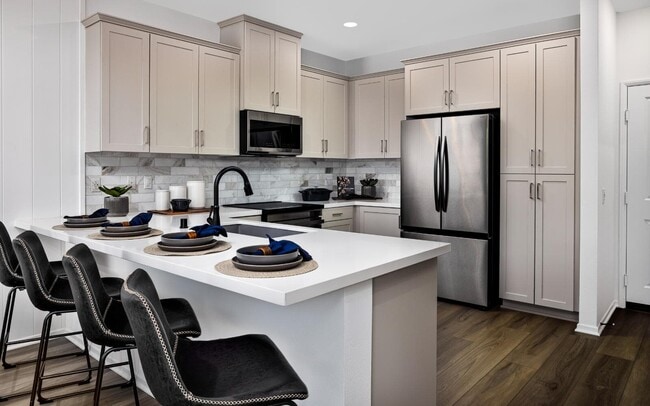 4090 S Sunflower Paseo unit 36578904, Ontario, CA 91761 - photo 3