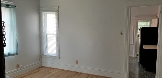 1125 S Westnedge Ave unit 2, Kalamazoo, MI 49008 - photo 3