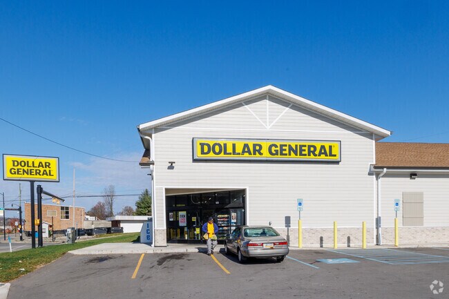 Dollar General in Farrell where residents shop for necessities.