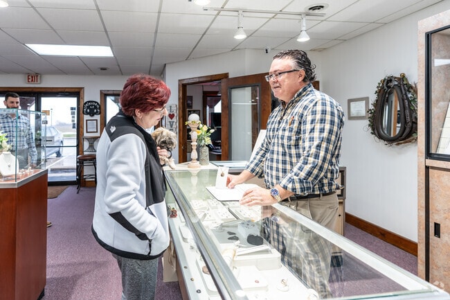 Hoosier Jewelry in New Whiteland has been family-owned and full-service since 2000.