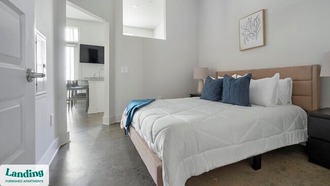 404 W 26th St unit 11-103, Charlotte, NC 28206 - photo 6