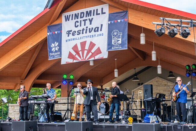 Windmill City Festival has a weekend of live music in Batavia.