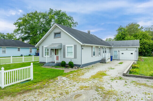 Most homes in Darrough Chapel have detached rear garages.