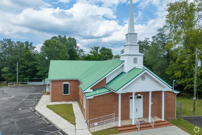 Thankful Baptist Church is tucked into the woods of Bath-Edie and offers outdoor recreation.