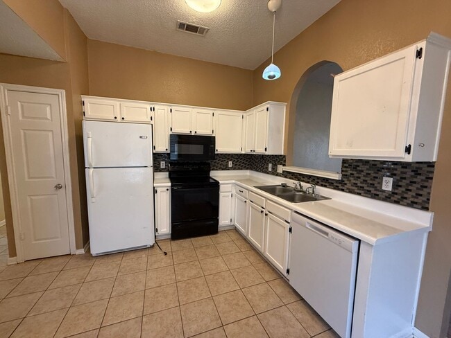 2409 Pixton Dr, Killeen, TX 76543 - photo 5