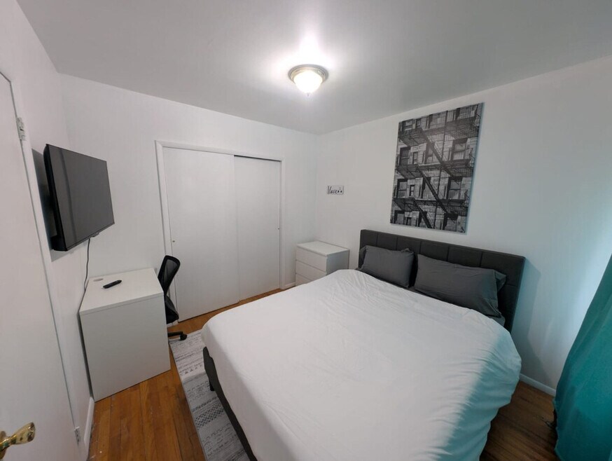 320 E 96th St unit ID1032038P, New York, NY 10128 - photo 1
