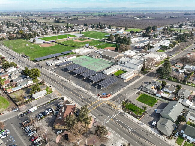 Dent Elementary School in Escalon has exceptional educational options.