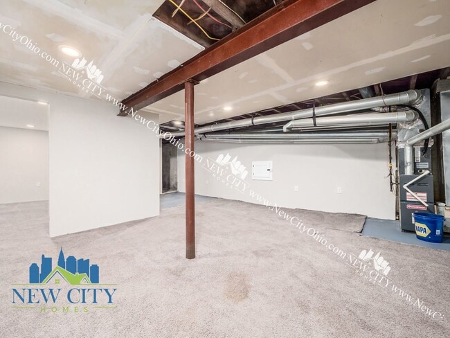 1621 Sullivant Ave, Columbus, OH 43223 - photo 7