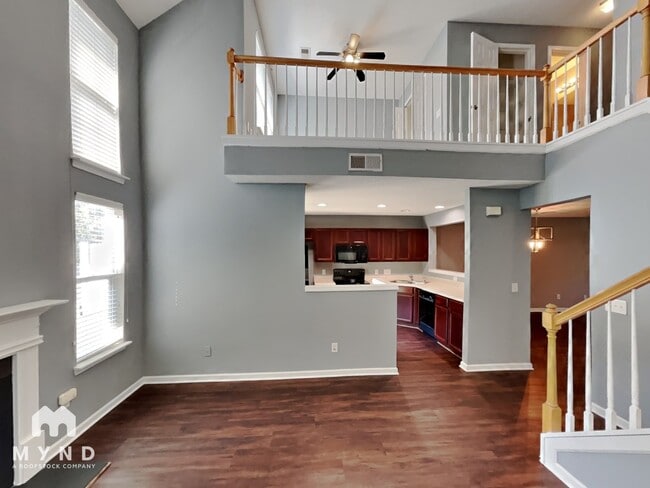 16724 Timber Crossing Rd, Charlotte, NC 28213 - photo 2