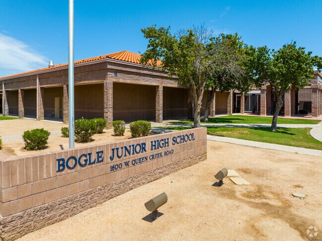 Bogle Junior High School serves students 6-8th grade.