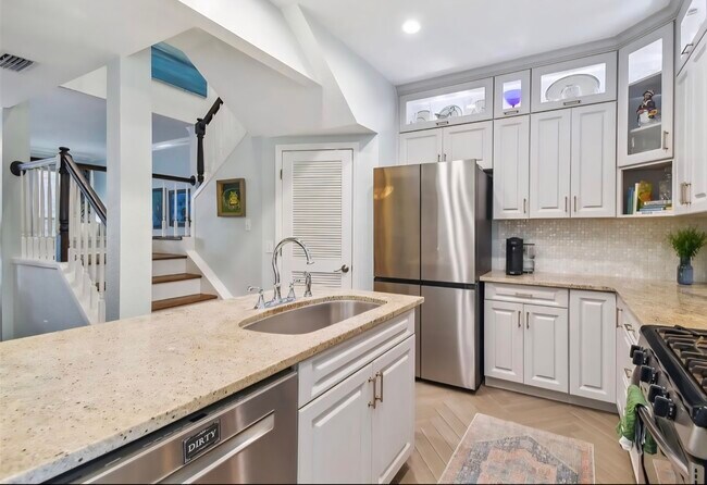 2311 W Morrison Ave unit 22, Tampa, FL 33629 - photo 5