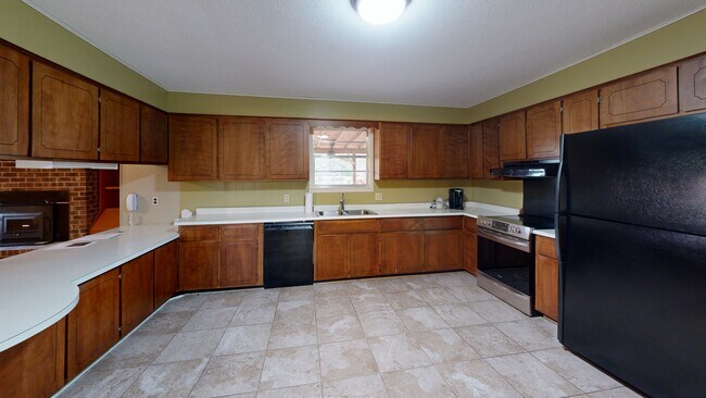 492 Roberts Rd, Ellabell, GA 31308 - photo 2