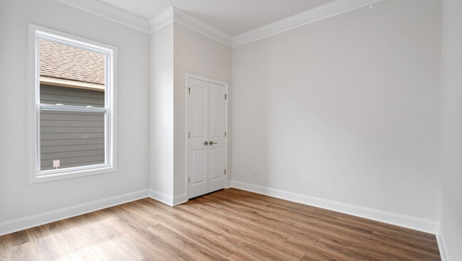 1906 Crumhorn Ave, Boiling Springs, SC 29316 - photo 3