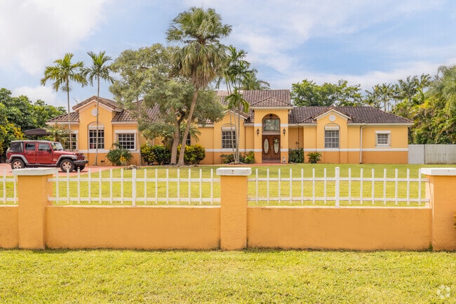 Residents can build thier dream home in Outer Homestead, Florida.