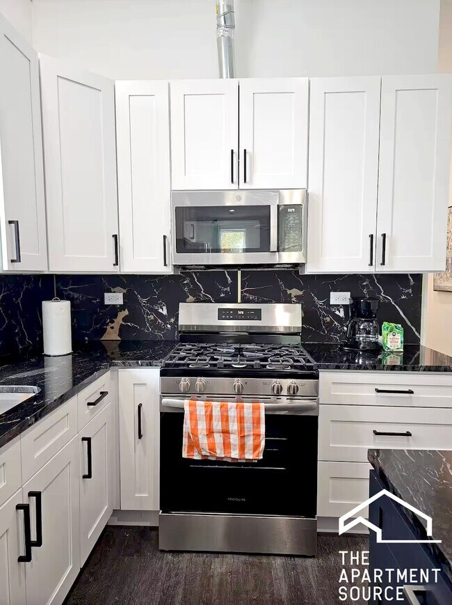 2937 W Jackson Blvd unit 1, Chicago, IL 60612 - photo 4