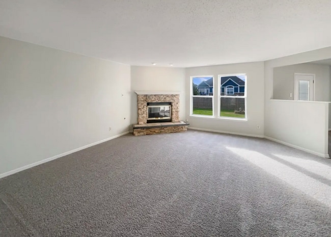 890 Indigo Dr, Greenfield, IN 46140 - photo 3