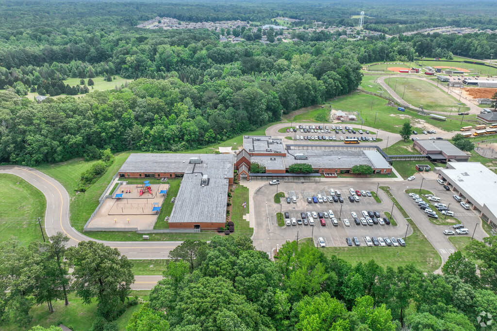 Steen Creek Elementary enrolls 550 students yearly.