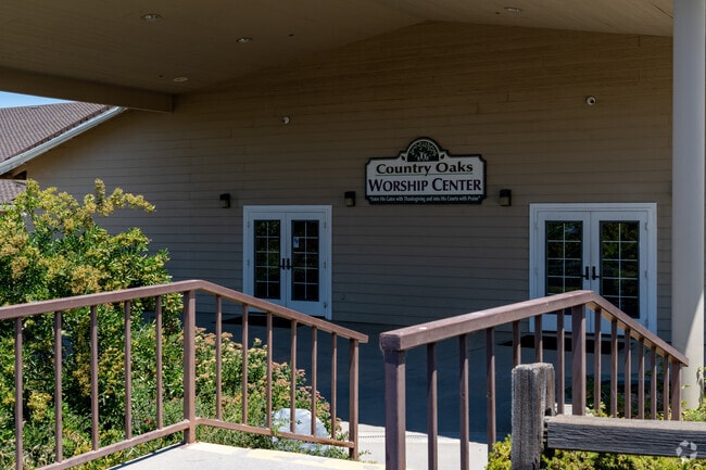 Courses in Reading, Writing, and Literature are available at Heritage Oak School.