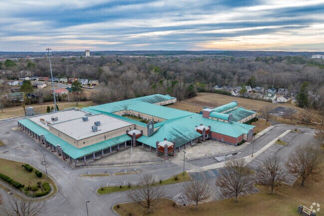 South Hampton Elementary School strives for excellence near Sandusky.