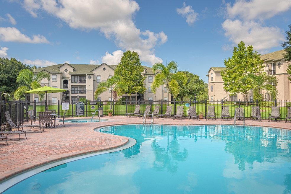 Versant Place Apartments, Brandon, FL 33511 - photo 1