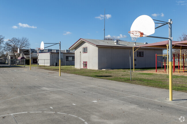 The basketball courts at A.L. Conner Elementary School in Orange Cove.