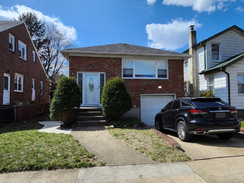 132A Hawthorne Ave unit FL2, Floral Park, NY 11001 - photo 1