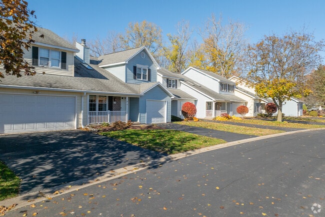 Condos and townhomes in Chili often range from $150,000 to $300,000.