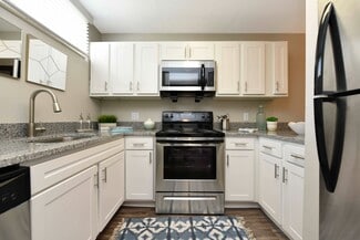 3399 Lake Brook Blvd, Knoxville, TN 37909