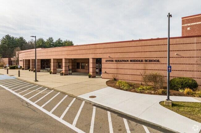 Annie Sullivan Middle School in Franklin received an overall grade of A- on niche.