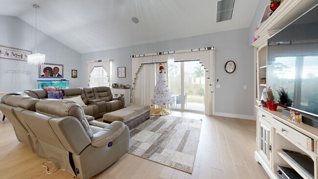 1923 Crossbill Dr, Titusville, FL 32796 - photo 2