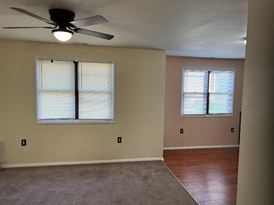 Living room/Dining Room