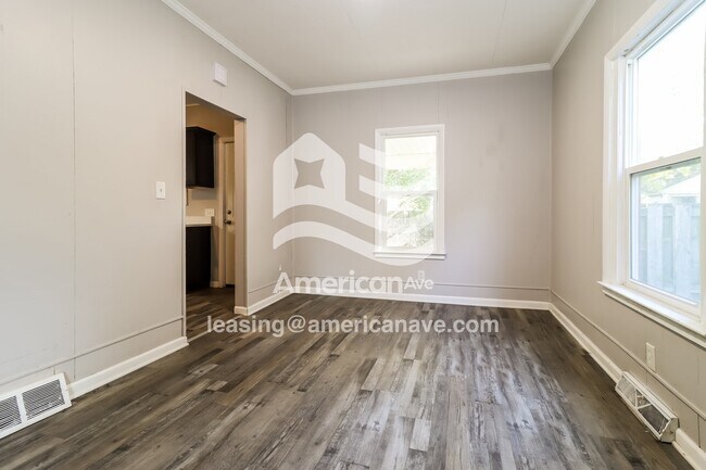 617 Nicholas St, Toledo, OH 43609 - photo 5