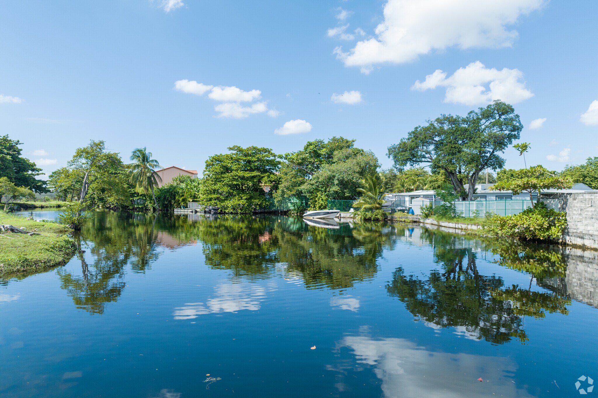 Grapeland Heights is full of lakes, ponds, and waterways for residents to enjoy.
