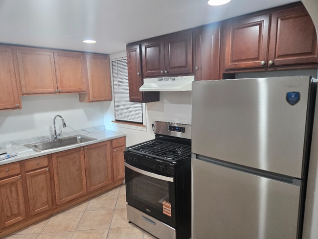 5746 W 64th Place unit Garden, Chicago, IL 60638 - photo 6