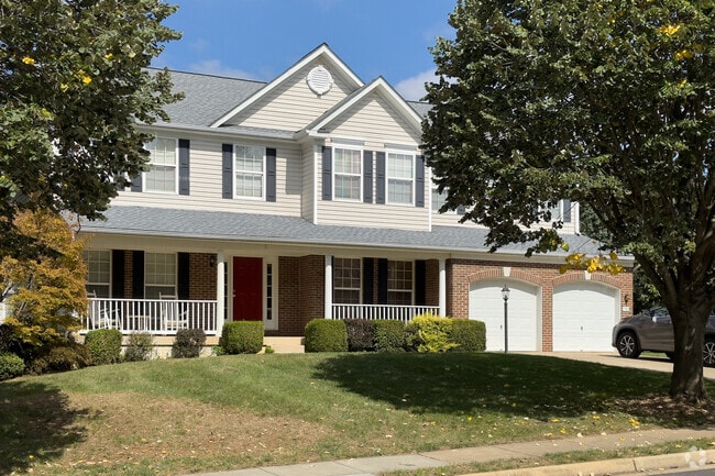 Newer Purcellville communities feature modern single-family homes.