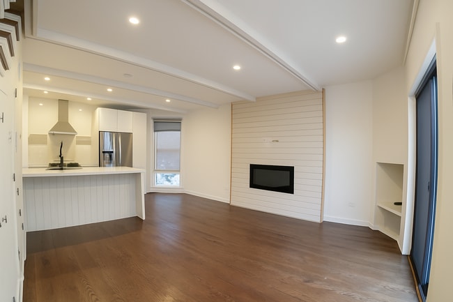 2026 N Cleveland Ave, Chicago, IL 60614 - photo 2